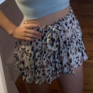 Cheetah print flowy shorts
